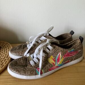Guess Logo Print Floral Artsy Low Top Sneaker Shoes Women’s Size 9 Brown Gold